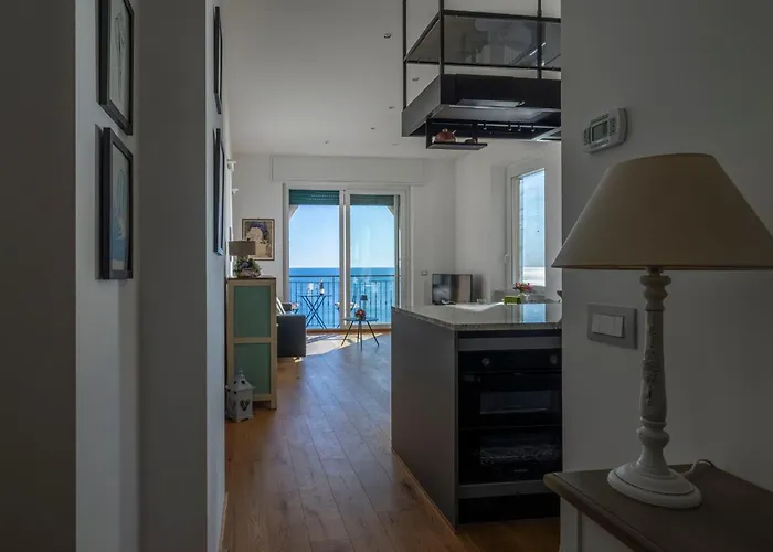 La Casa Di Martina, Amazing Seaview דירה *